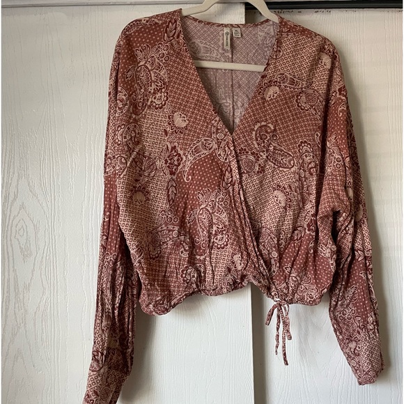 Pink Paisley top - Picture 1 of 4